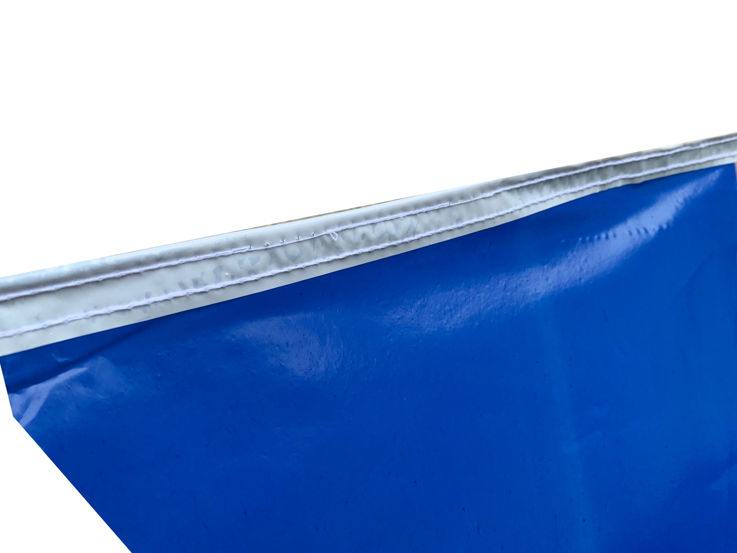 Tira de banderines triangulares intercalados azul rey y rojo con guía de rafia blanca, ideal para decoración de eventos, fiestas, tiendas, exposiciones y más, apto para exteriores