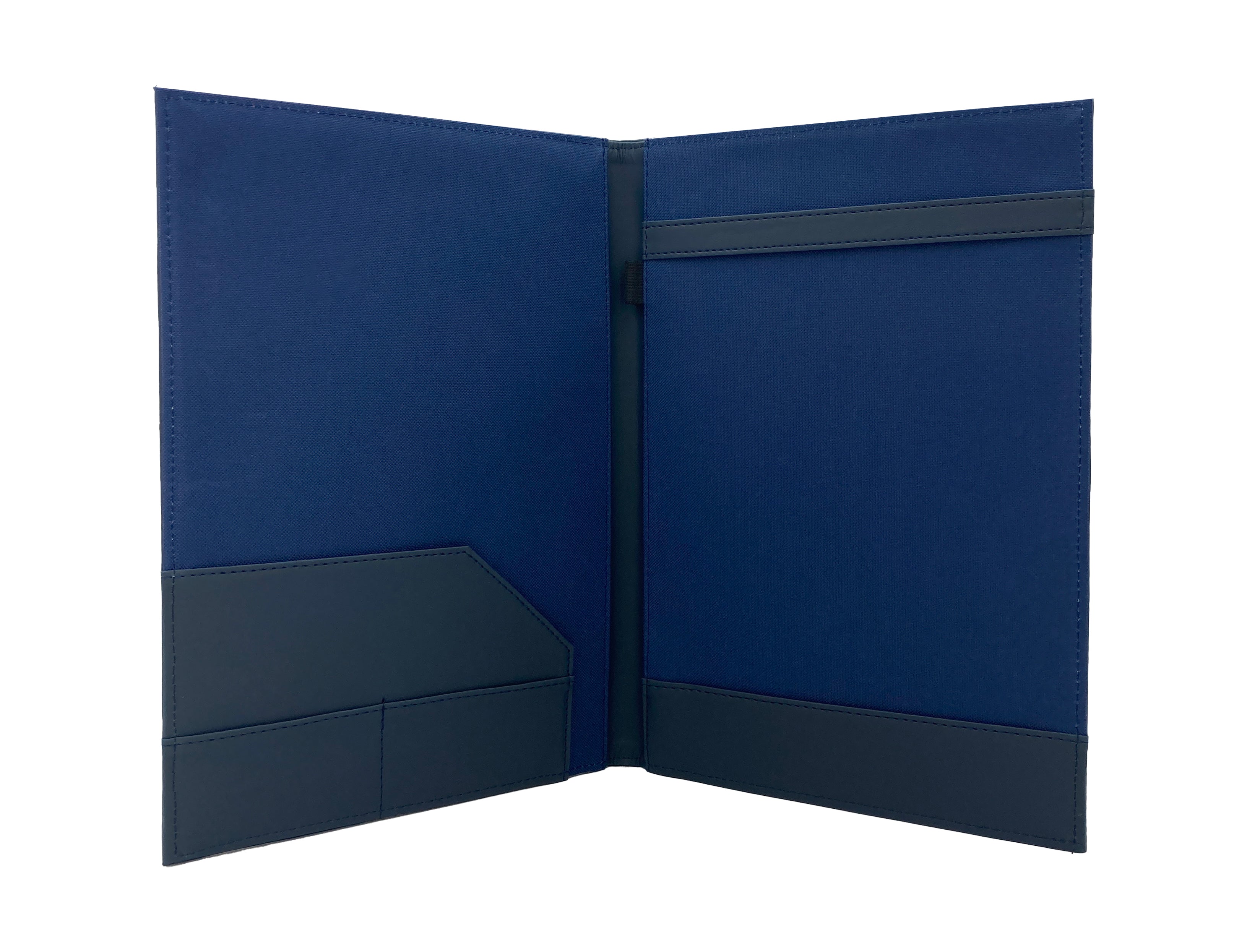 Carpeta ejecutiva tamaño oficio en curpiel, color azul. Diseño con portada curva, solapa, doble tarjetero y porta pluma de resorte. Acolchonada y resistente, acepta hojas tamaño oficio de 34x21.5 cm y hasta 50 hojas Bond. Ideal para personalización con grabado en seco, hot stamping, láser o serigrafía. Perfecta para eventos académicos, corporativos y entrega de documentación.