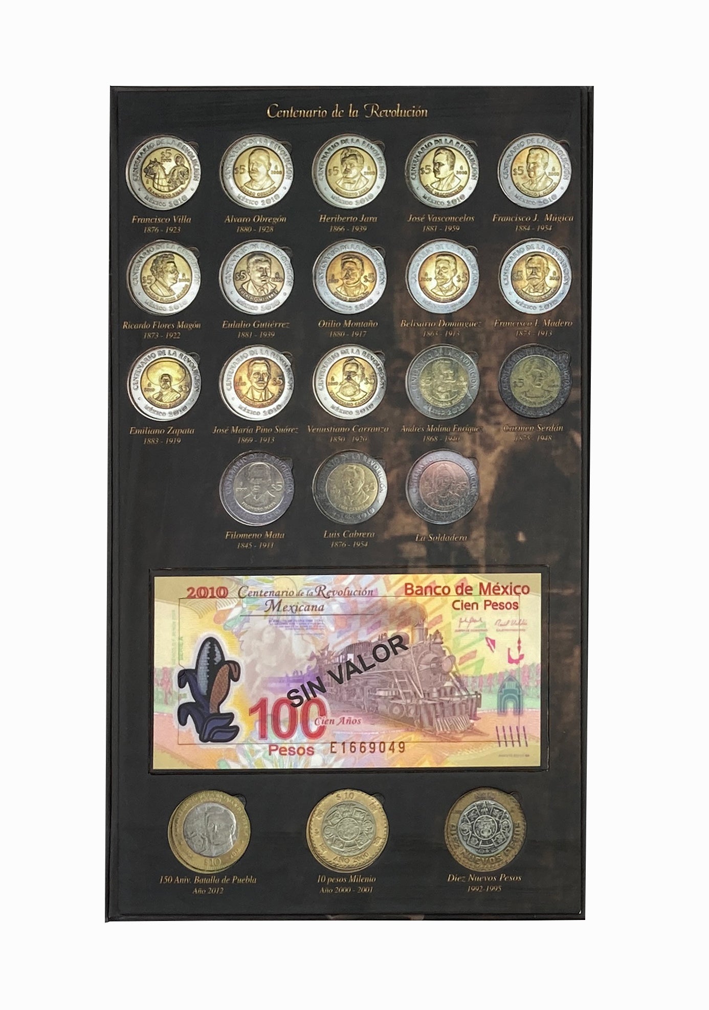 Álbum cuadríptico para monedas y billetes conmemorativos de México, incluye espacios para monedas de $5, $10 y $20 pesos, además de billetes de $20, $50, $100 y $200 pesos. Fabricado en cartón rígido con impresión offset y suaje preciso. Ideal para coleccionistas y numismáticos, incluye bolsa cerrada para protección