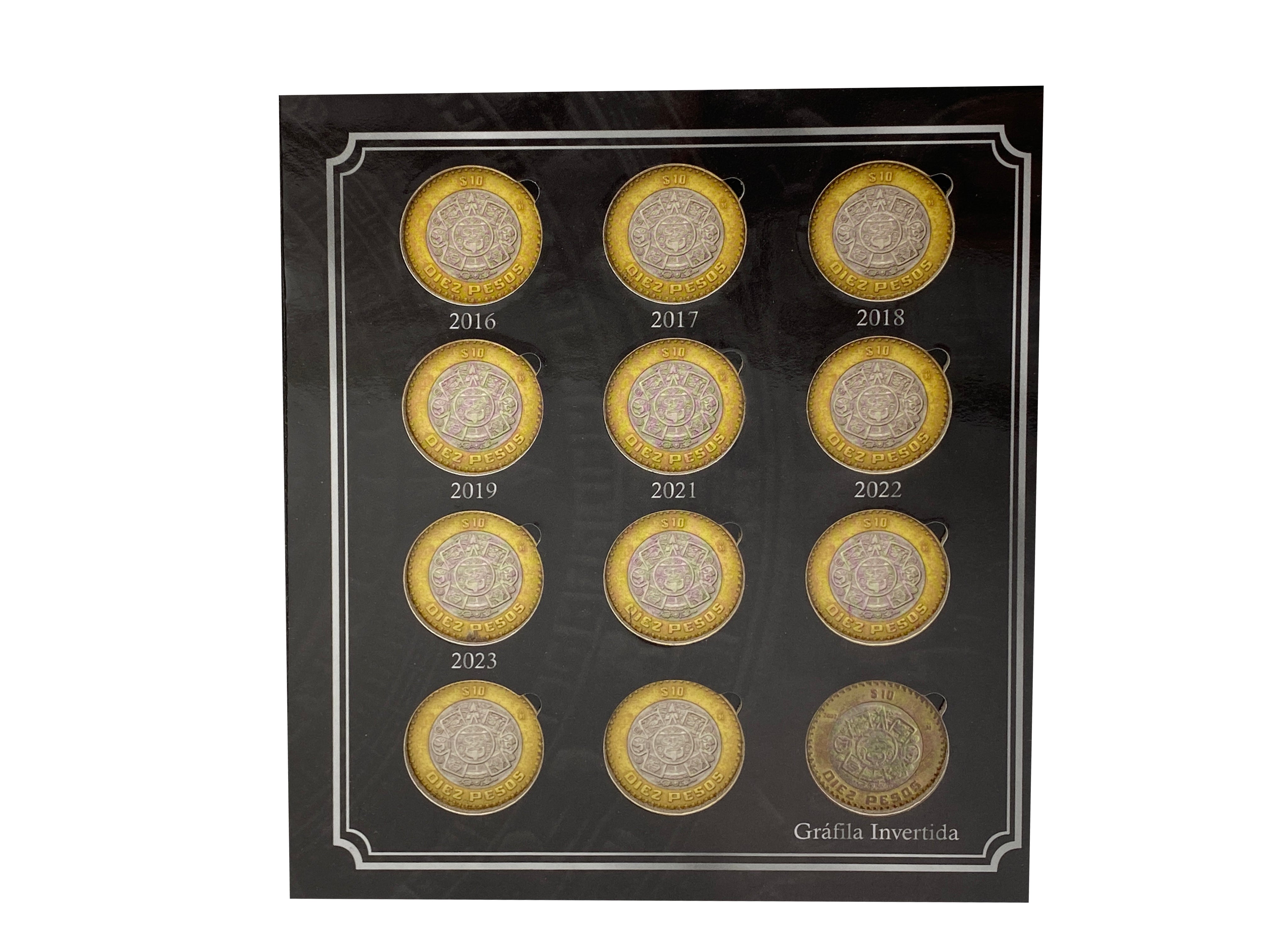 Álbum tríptico para coleccionar monedas de 10 pesos mexicanos, con imágenes de la piedra del sol y espacio para monedas de 1992 a 2027.  Con espacio para hasta 35 monedas, ideal para coleccionistas mexicanos