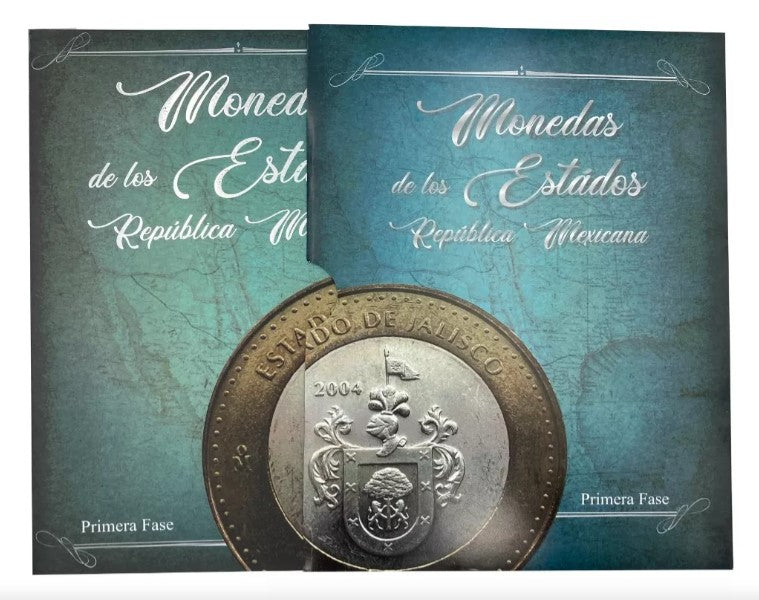 Set de regalo con dos coleccionadores de monedas mexicanas bimetálicas de 100 pesos, de las fases heráldica y emblemática, con álbum empastado en cartón, ideal para coleccionistas y especialistas numismáticos. El set incluye bolsa para regalo y moño metálico, ya empacado listo para enviarse.