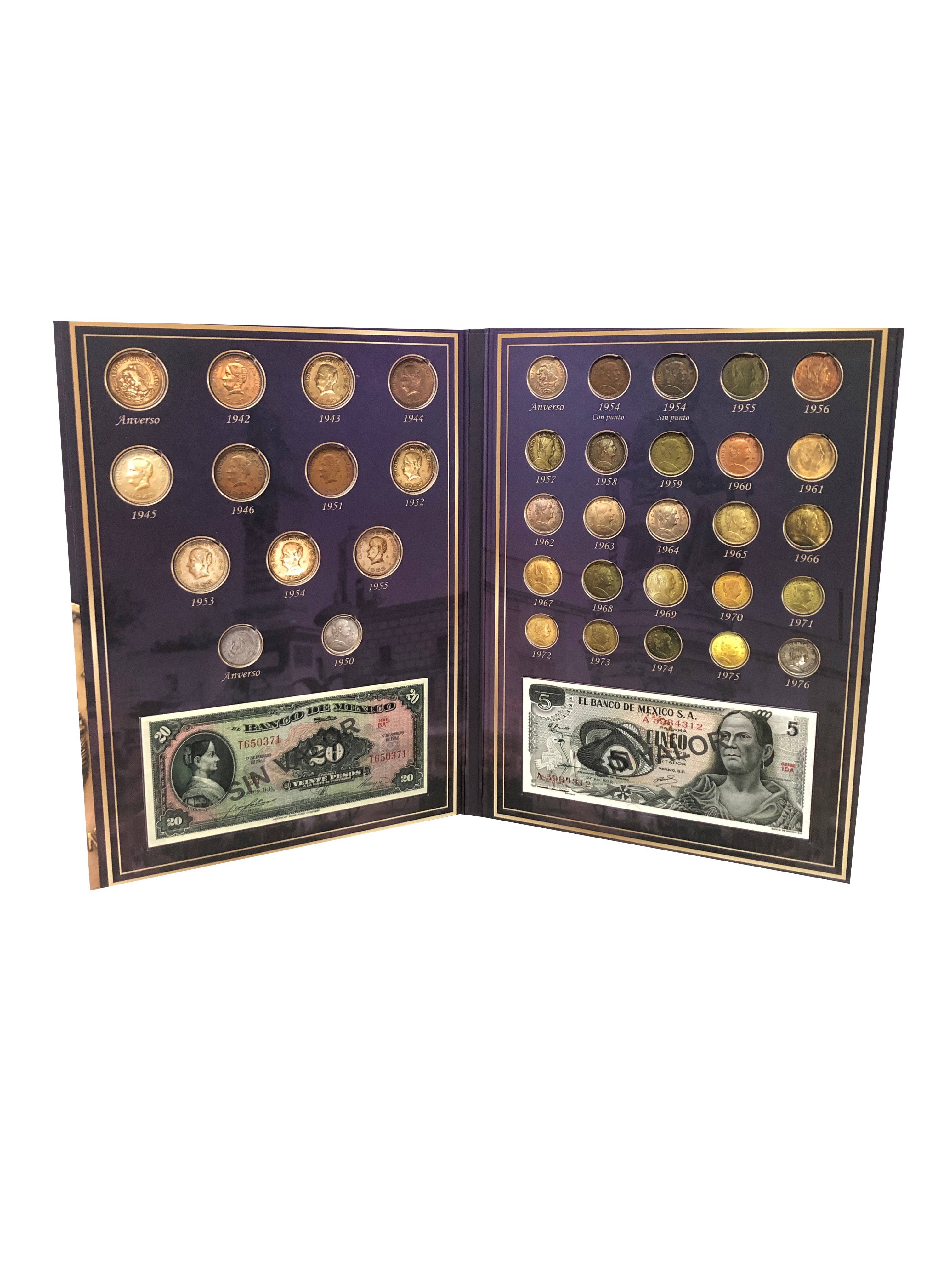 Set para regalo con 3 álbumes coleccionadores de monedas mexicanas (5 centavos Josefa, 1 centavo monograma, y ¢20 Teotihuacán) con caja cubre polvo, bolsa de regalo y moño verde metálico.