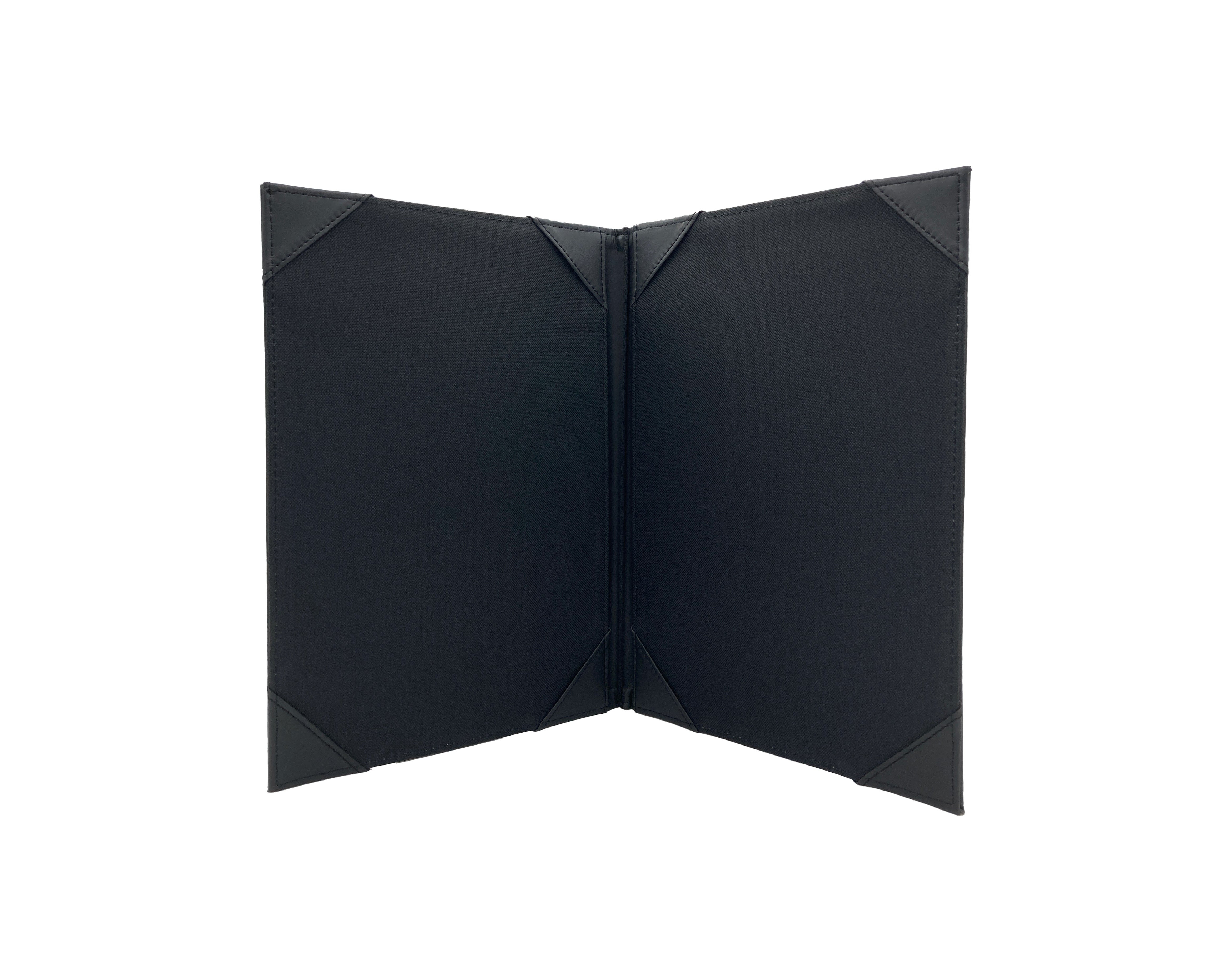 Porta Menú Oficio en curpiel con interior de tela poliéster, ideal para restaurantes, cafeterías, hoteles y bares. Tamaño adecuado para hojas oficio, con diseño acolchonado y resorte central. color negro. Personalización posible con grabado en seco, hot stamping, grabado láser y serigrafía.