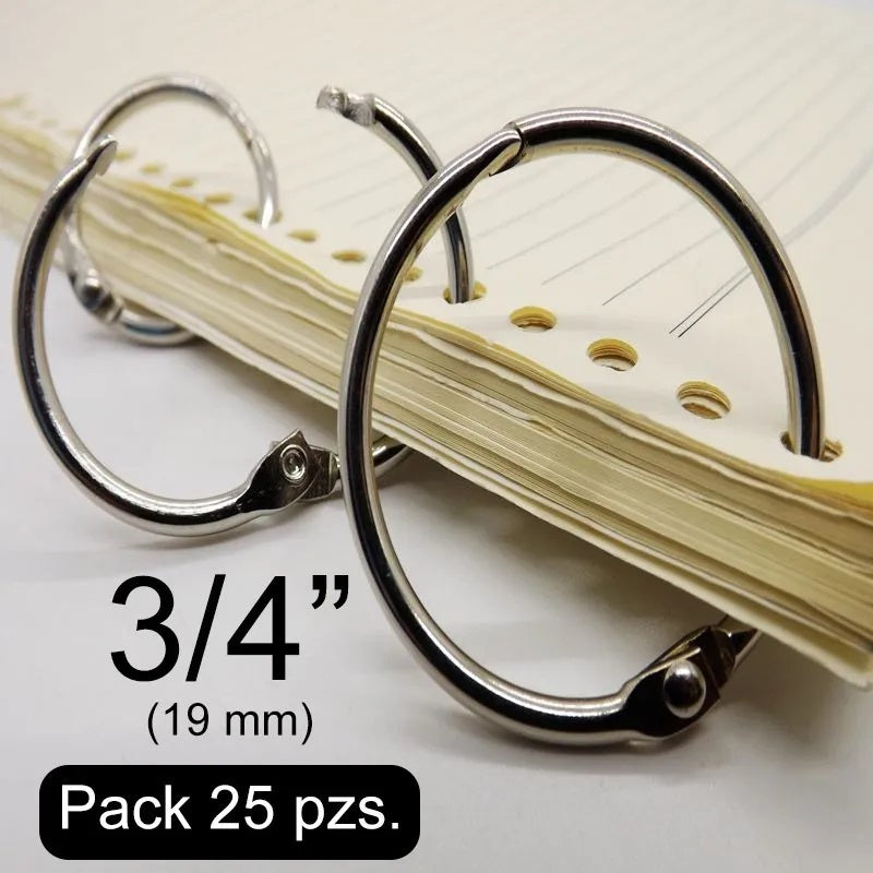 Paquete de 25 piezas de argollas abatibles articuladas metálicas con bisagra de perno remachado en acabado niquelado (plateado). Medida de 19 mm de diámetro interior, ideal para carpetas, agendas, menús, publicaciones impresas, carteles colgantes y gráficos. Capacidad para almacenar 150 hojas.